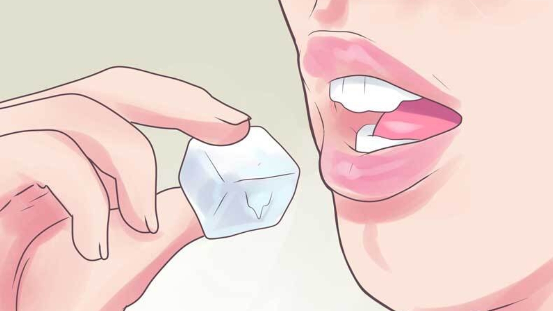 سوختگی دهان را با ۷ درمان طبیعی در خانه درمان