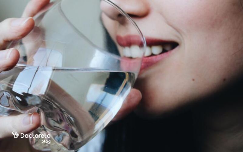 احساس خشکی طولانی مدت گلو طبیعی است؟